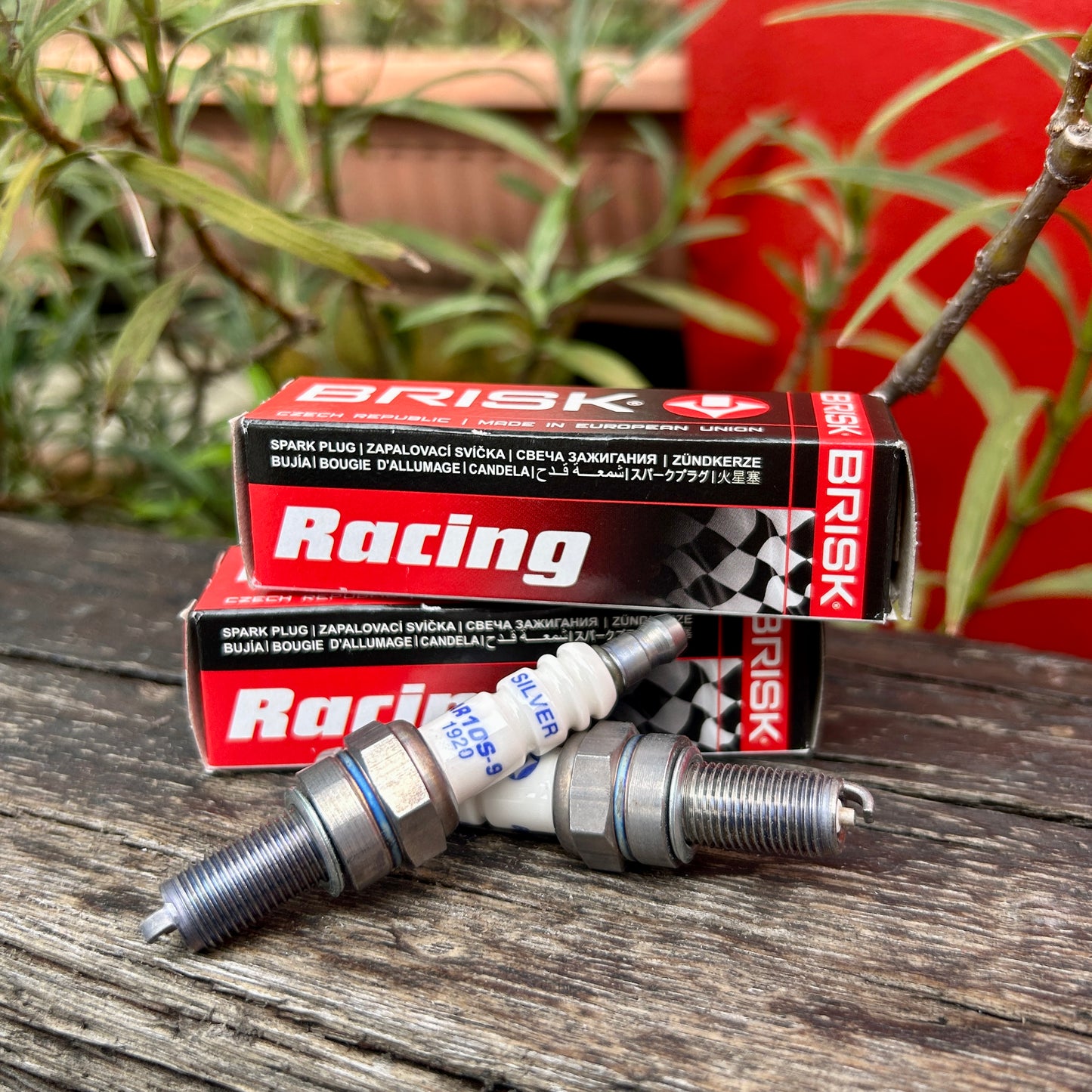 BRISK SPARK PLUGS SILVER AR10S-9